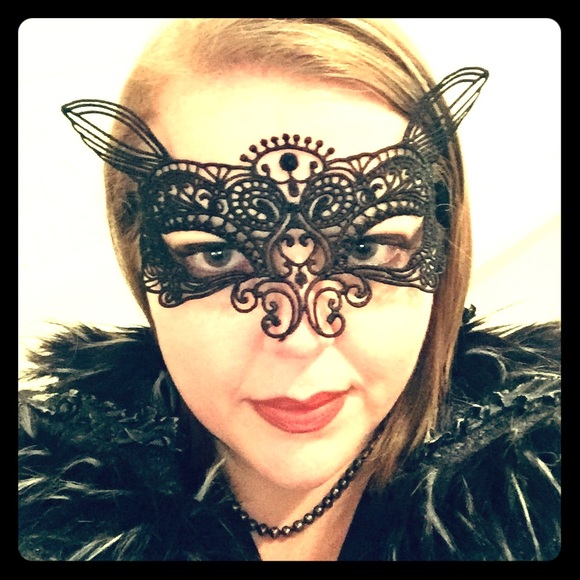 Meet your Posher, Tiffany - Picture 1 of 1